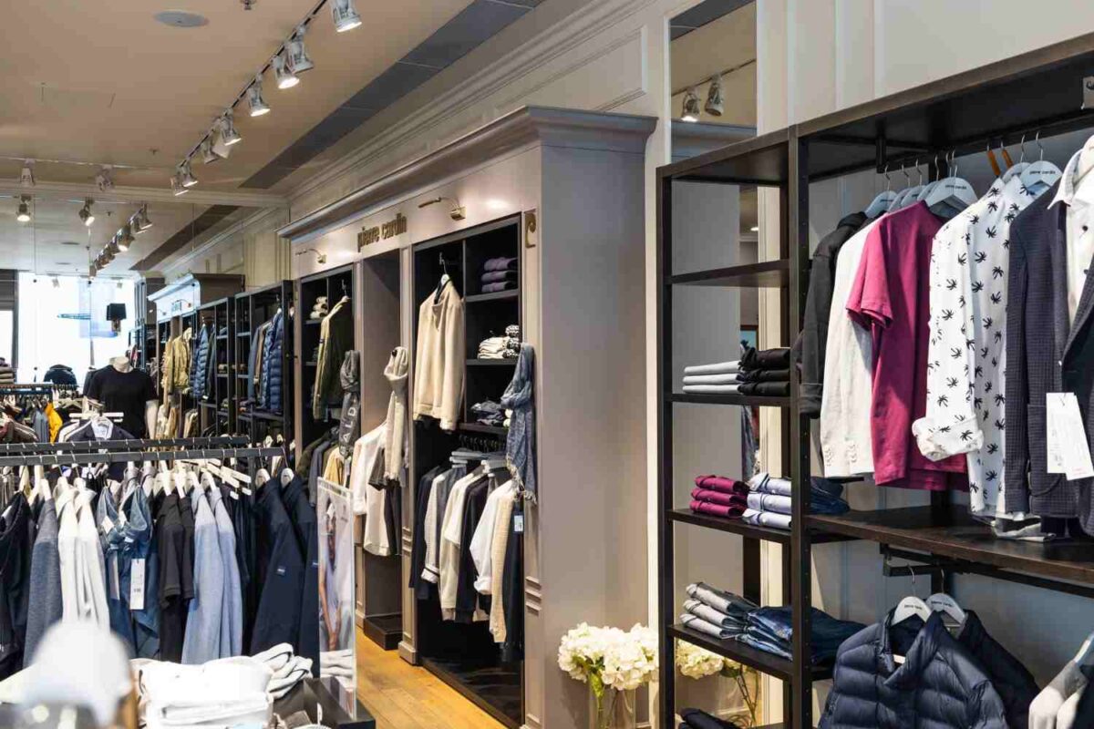Care sunt soluțiile moderne de iluminat pentru magazine și spații comerciale în 2026